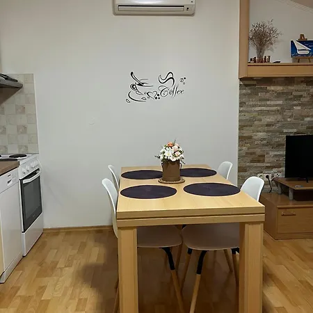 Adriatic Apartamento *