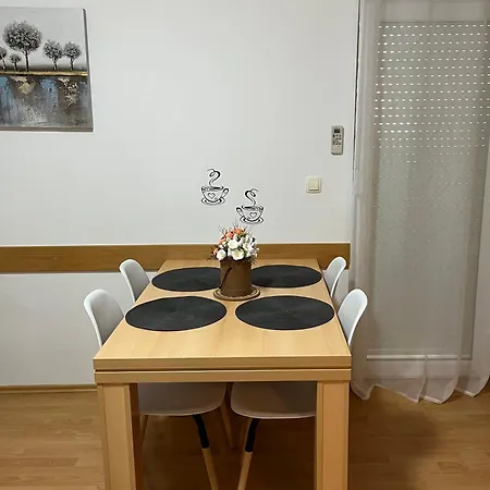 Adriatic Apartamento *