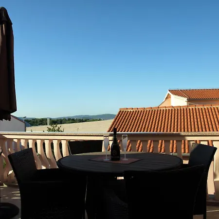 Adriatic Apartment *